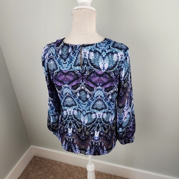 Worthington Teal Purple Reptile Pattern With Gold Detail Blouse Top Size SP - Picture 5 of 9